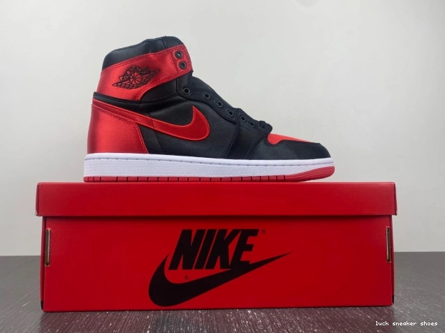 Rep LUCY Jordan High OG 1 Air FD4810-061 Bred Satin WMNS 0805